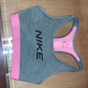 Nike woman’s small bra no padding